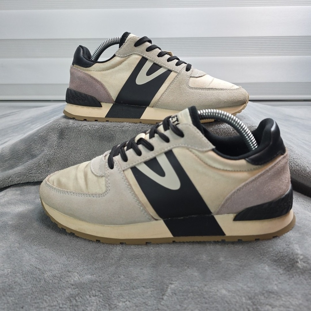 Treton Loyola Women's Size US 6 M Cream And Black Gum Bottom Walking Shoes